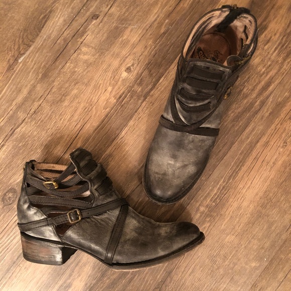 Freebird by Steven Shoes - Freebird “Stair” bootie